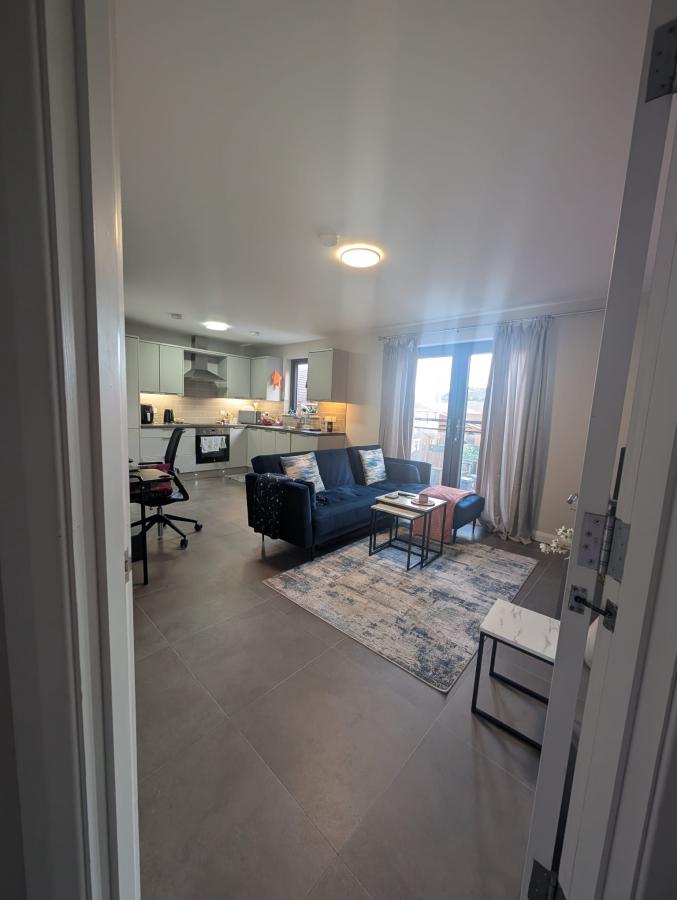 Apartment 2 Roseland Place