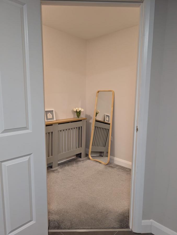 Apartment 2 Roseland Place