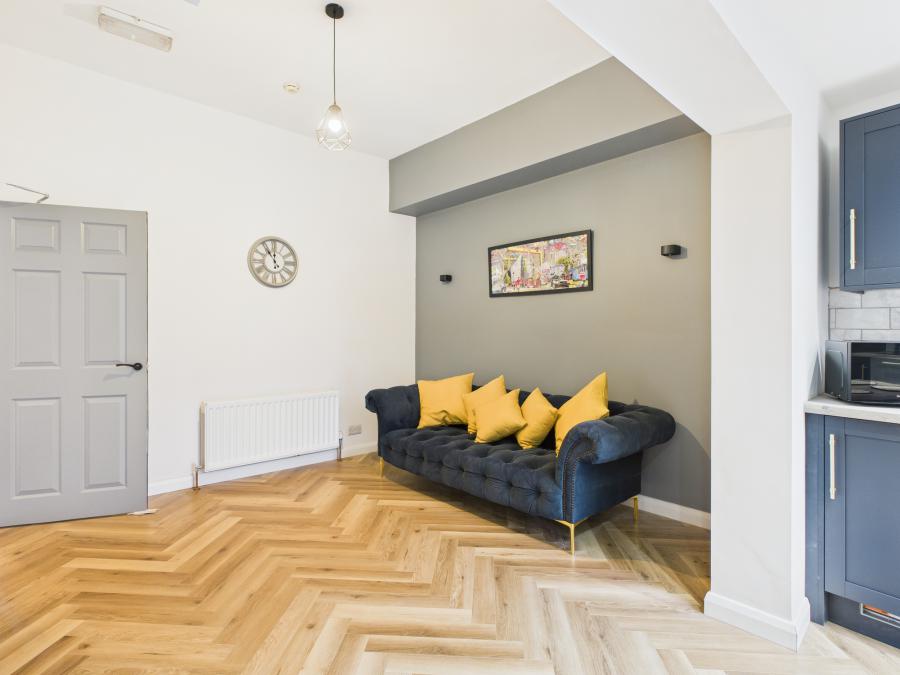 Room 1, 419  Woodstock Road