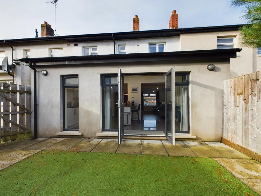 32 Millar Street