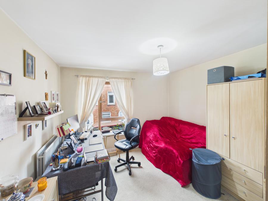 Apartment 2, 39 Thorndyke Street