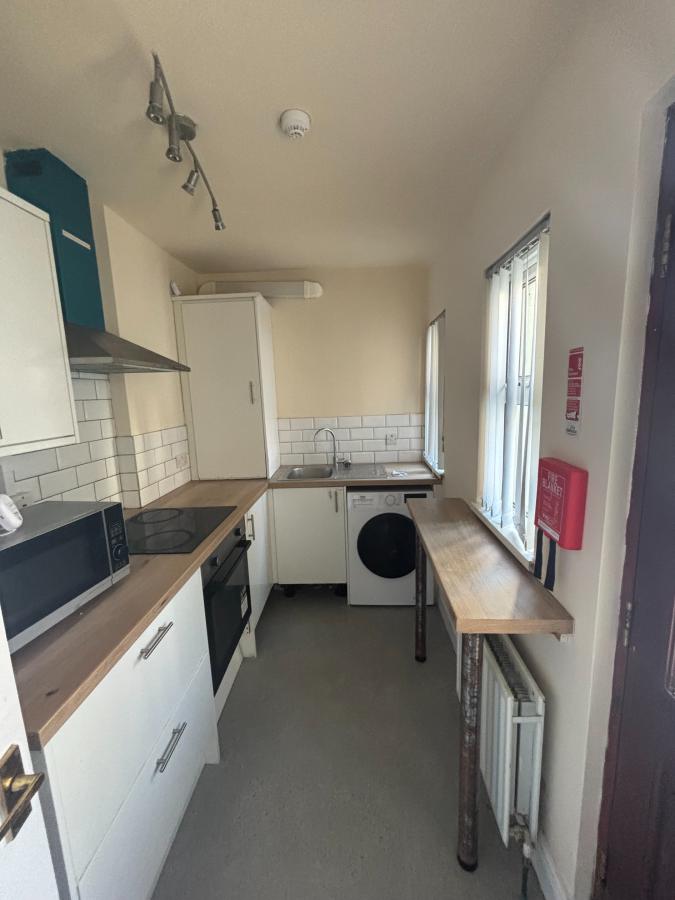 Flat 1, 91 Fitzroy Avenue