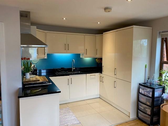 Apt 8, 22 Upper Lisburn Road
