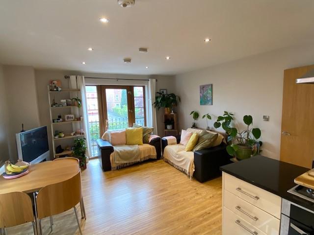 Apt 8, 22 Upper Lisburn Road