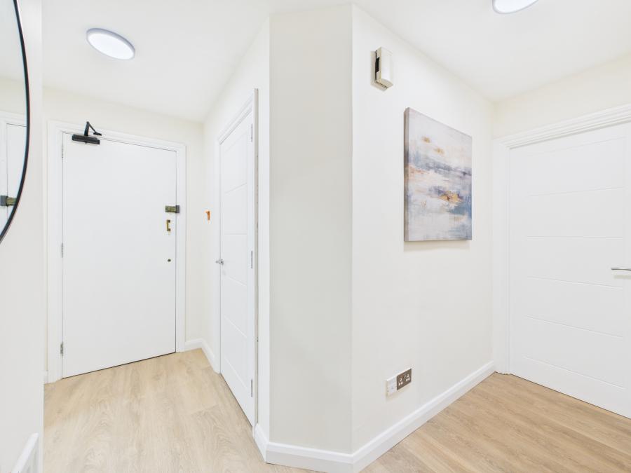 Apt 51, Bass Buildings Alfred Street