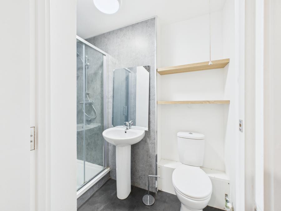 Apt 51, Bass Buildings Alfred Street