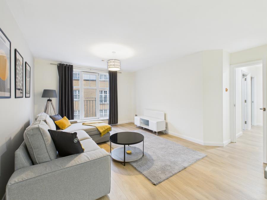 Apt 51, Bass Buildings Alfred Street