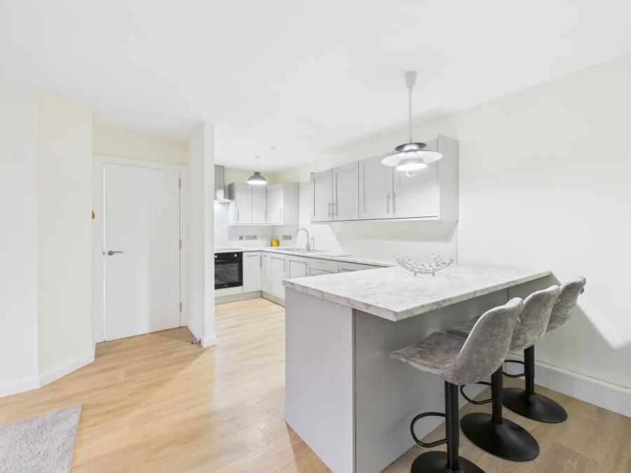 Apt 51, Bass Buildings Alfred Street