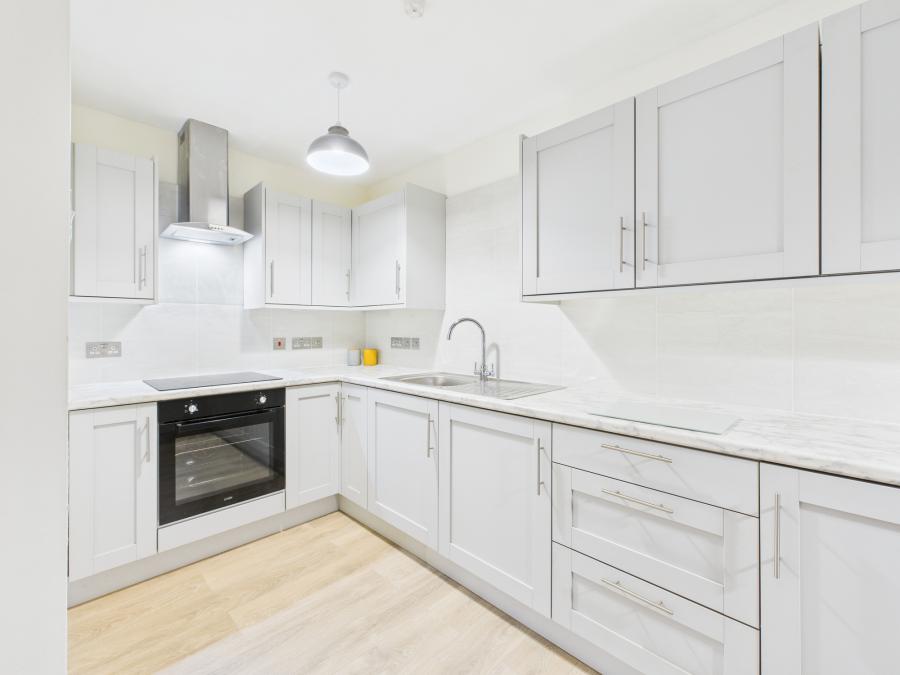 Apt 51, Bass Buildings Alfred Street