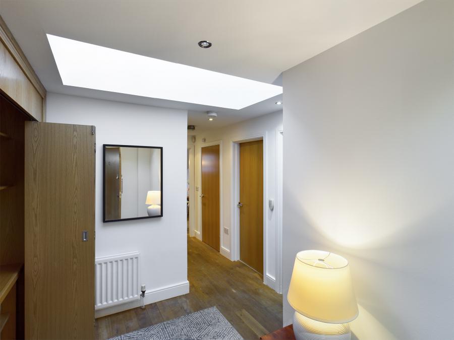 Apt 13, 1 Deramore Park South