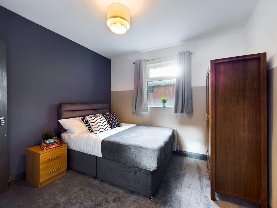 3.1 Eglantine Avenue