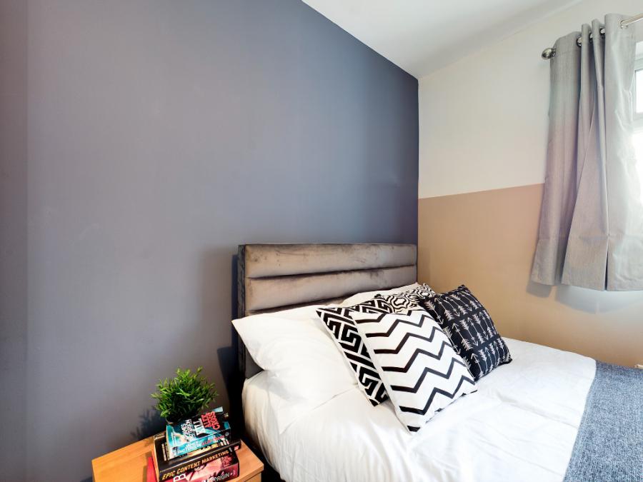 3.1 Eglantine Avenue