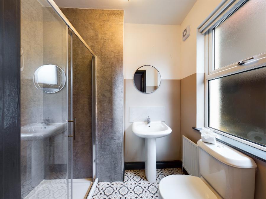 3.1 Eglantine Avenue