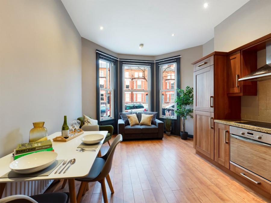 3.1 Eglantine Avenue