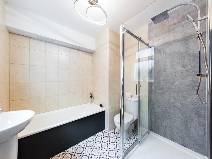 3.1 Eglantine Avenue