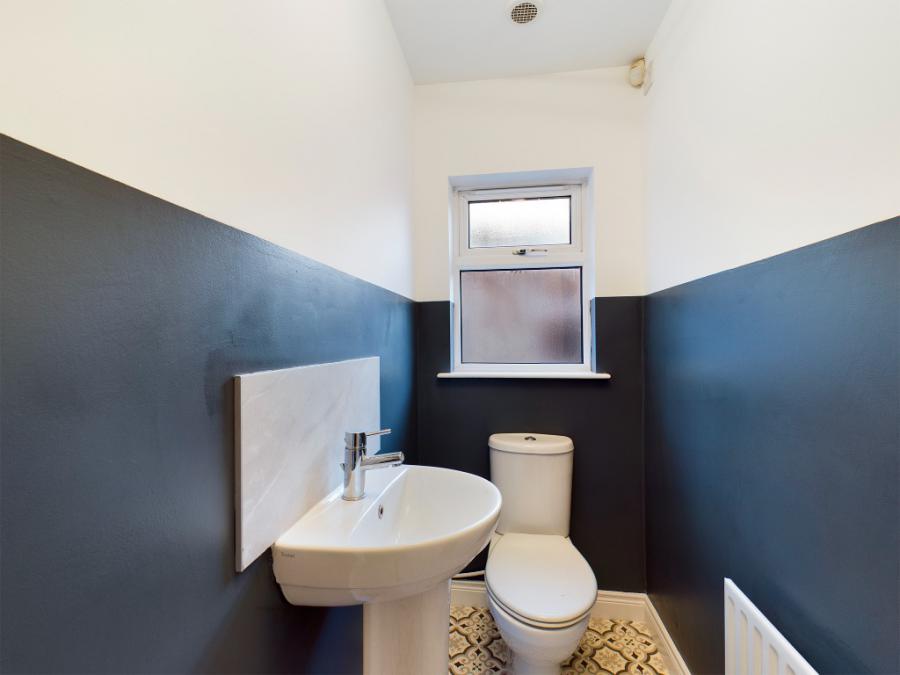 3.2 Eglantine Avenue