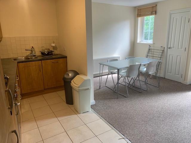 Apt 38, Bell Towers, 5 Bell Towers South