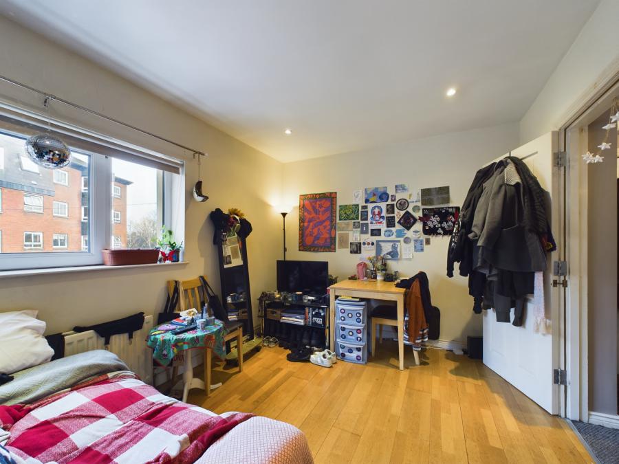 Apt 4 Belgravia House, 2A Belgravia Avenue