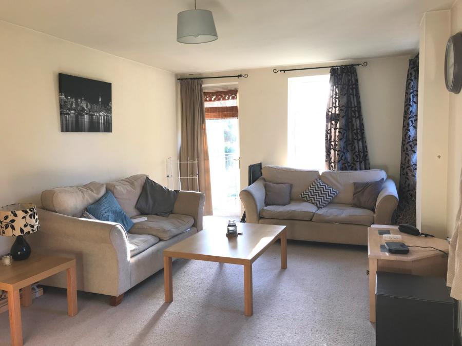 Apt 52, Bell Towers, 6 Bell Towers South