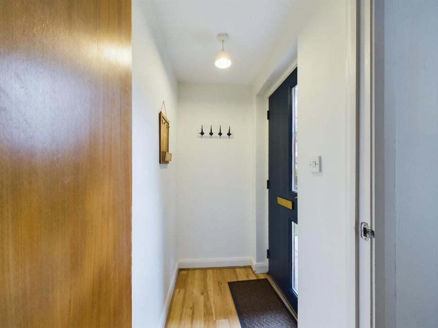 Apt 20, Elmwood Building Old Bakers Court