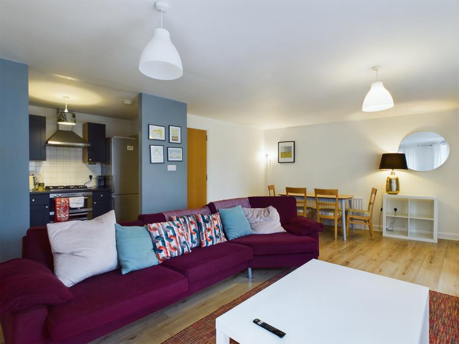 Apt 39 Greenwood Building Old Bakers Court