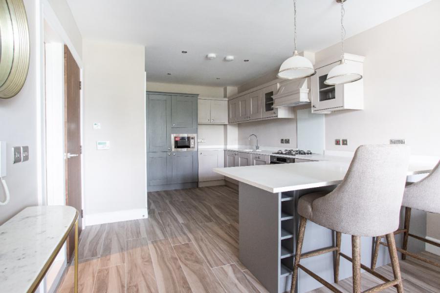 Apt 13, Lesley Park Royal 1 Rosepark Gardens