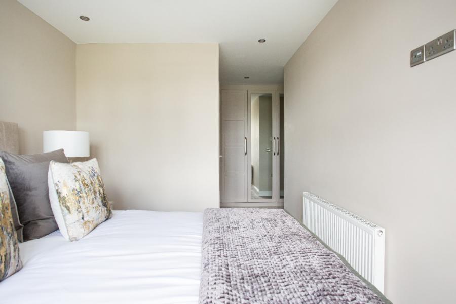 Apt 13, Lesley Park Royal 1 Rosepark Gardens