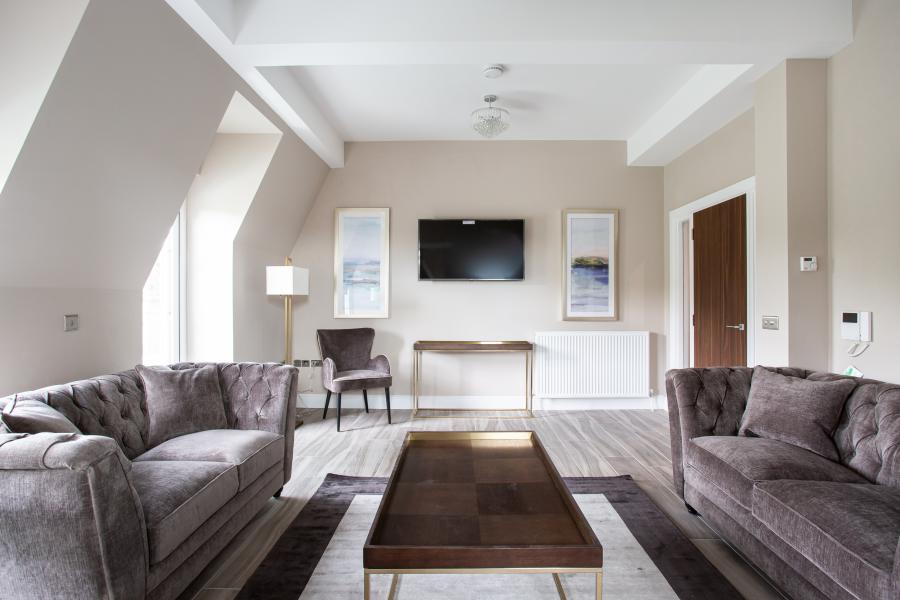 Apt 19 , Lesley Park Royal 1 Rosepark Gardens