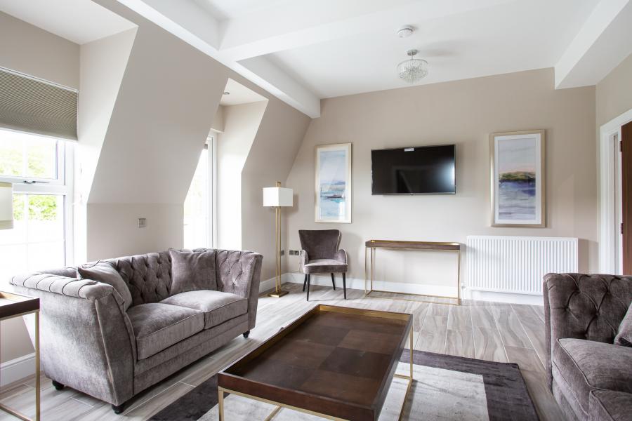 Apt 19 , Lesley Park Royal 1 Rosepark Gardens