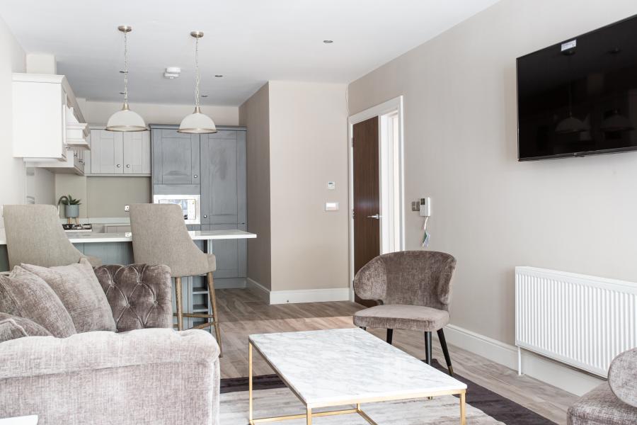 Apt 4 , Lesley Park Royal  1 Rosepark Gardens