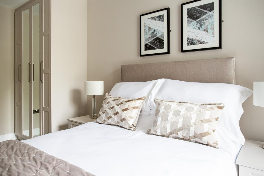 Apt 4 , Lesley Park Royal  1 Rosepark Gardens