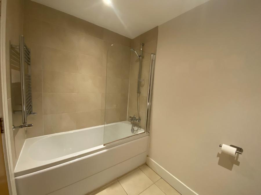 Apt 12, The Merchant Building (James C Princes Dock Street