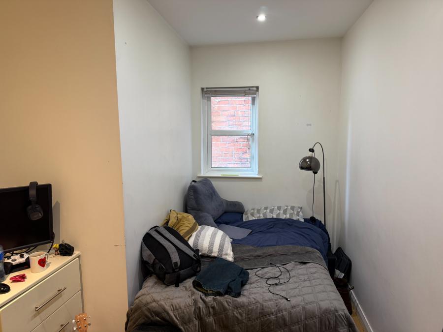 Flat 2 89 Wellesley Avenue