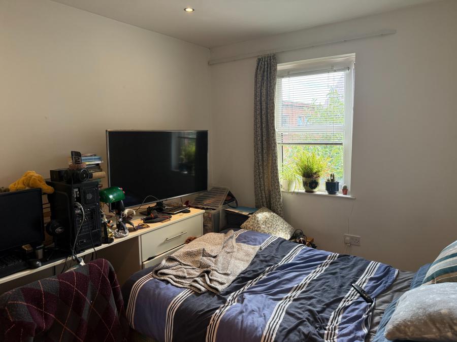 Flat 2 89 Wellesley Avenue