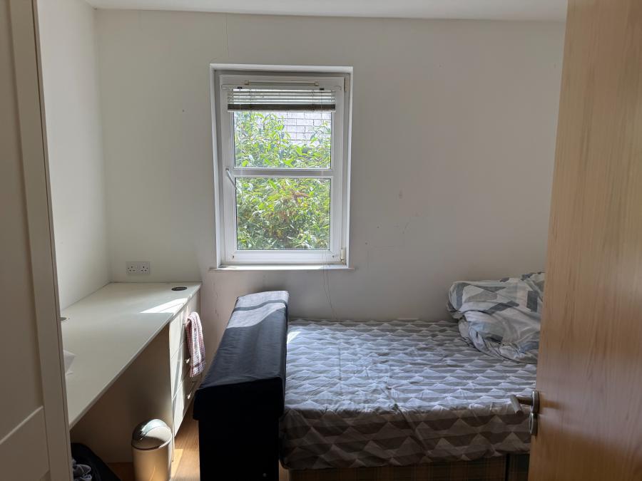 Flat 2 89 Wellesley Avenue