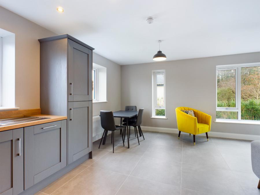 2 Ashley Park Lane