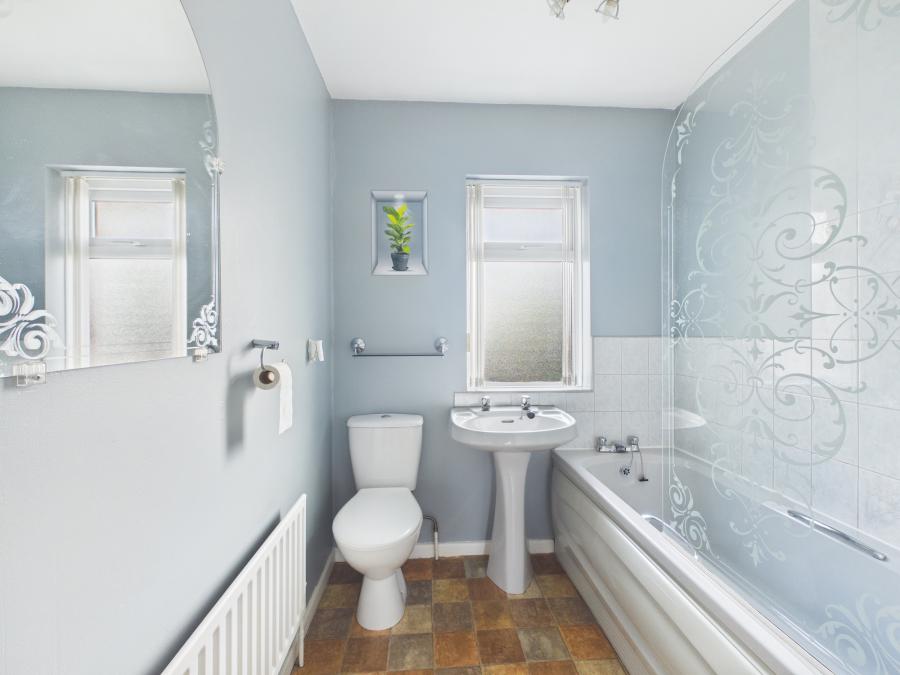 42 Beaufort Crescent