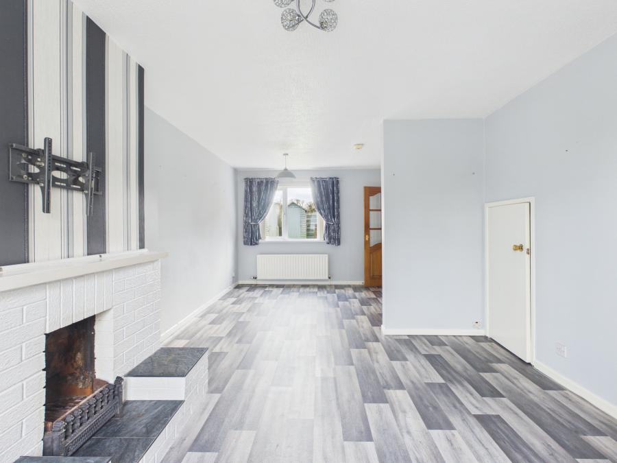 42 Beaufort Crescent