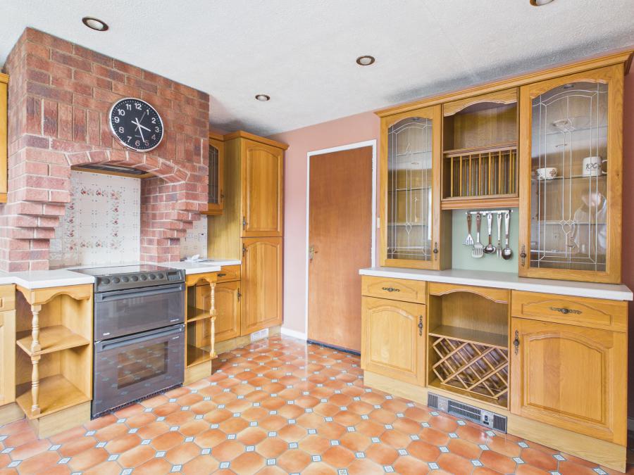 42 Beaufort Crescent