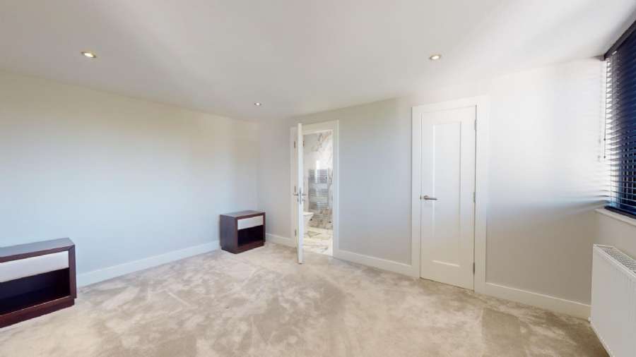 64 Scroggy Road
