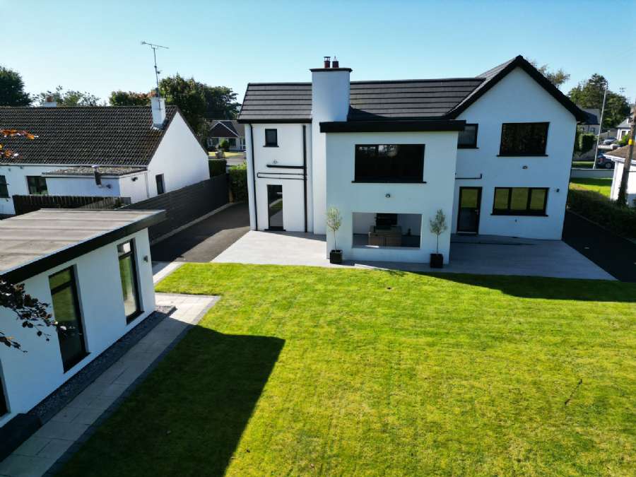 64 Scroggy Road
