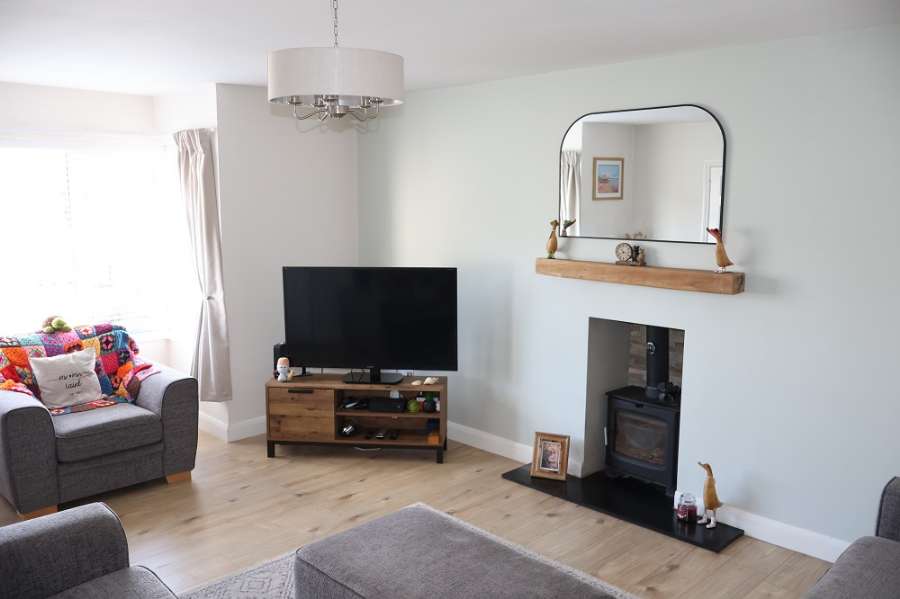 12 Oakdene Crescent