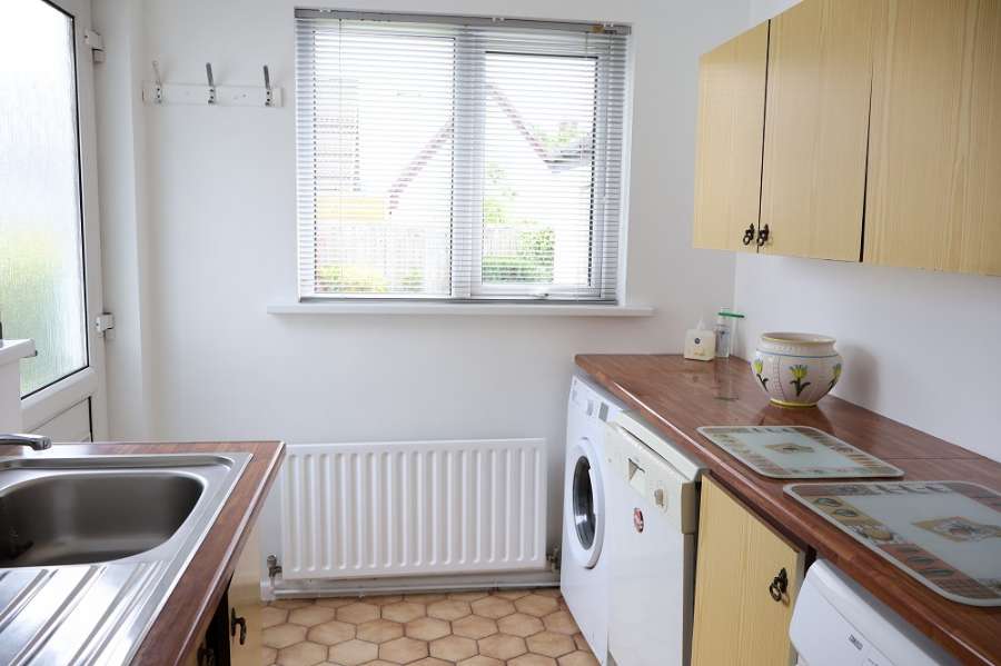 74 Whitehill Park
