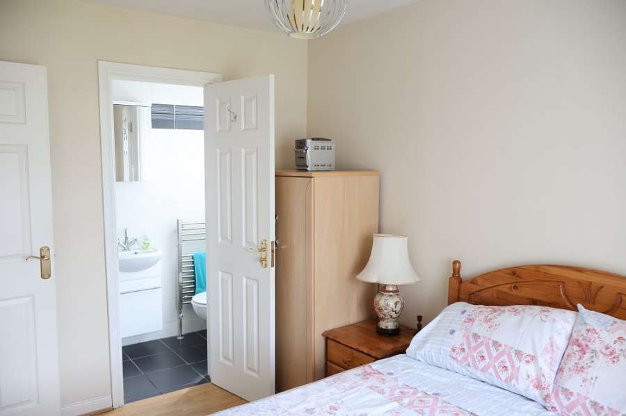 74 Whitehill Park