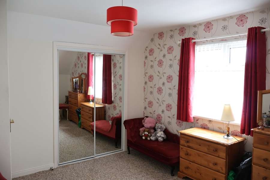 74 Whitehill Park