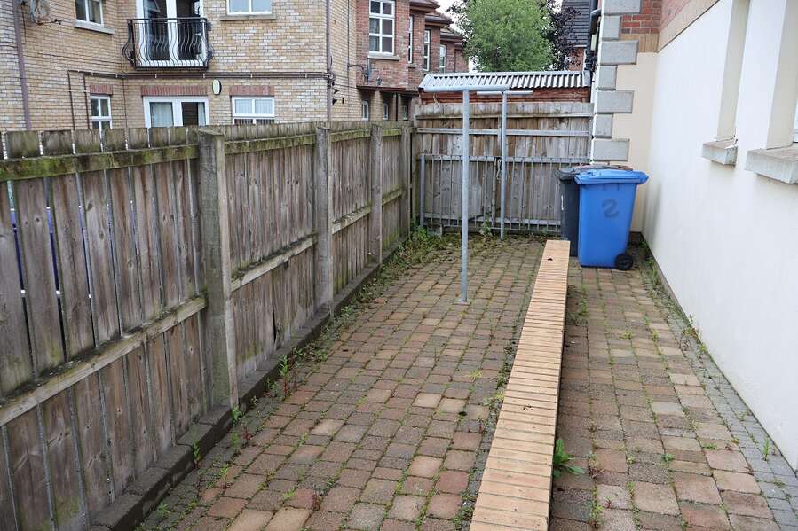 2 Boucher Close