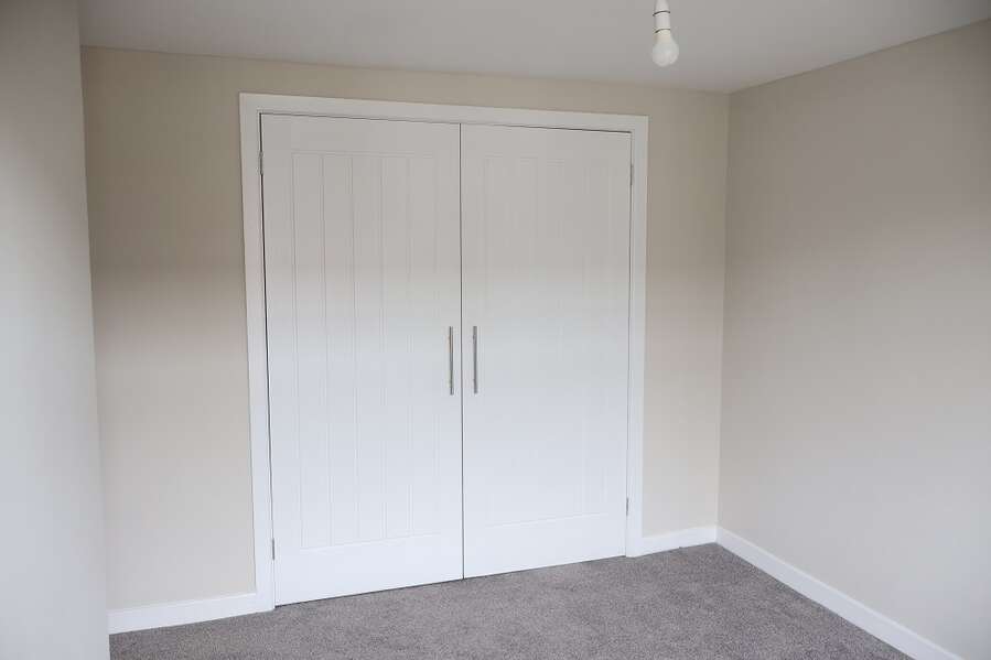 11 Glenmill Park