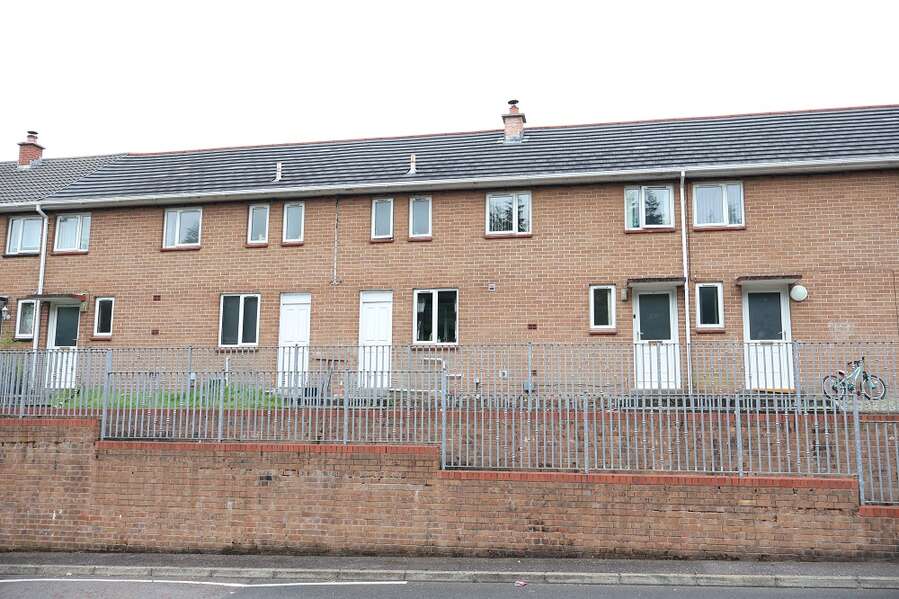 8 Forest Drive