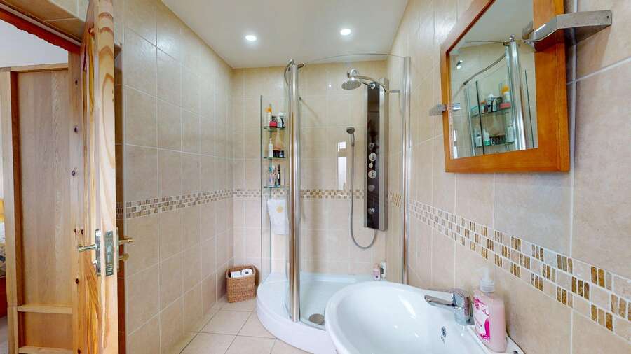 24 Bells Hill