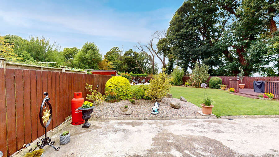 31 Walworth Park